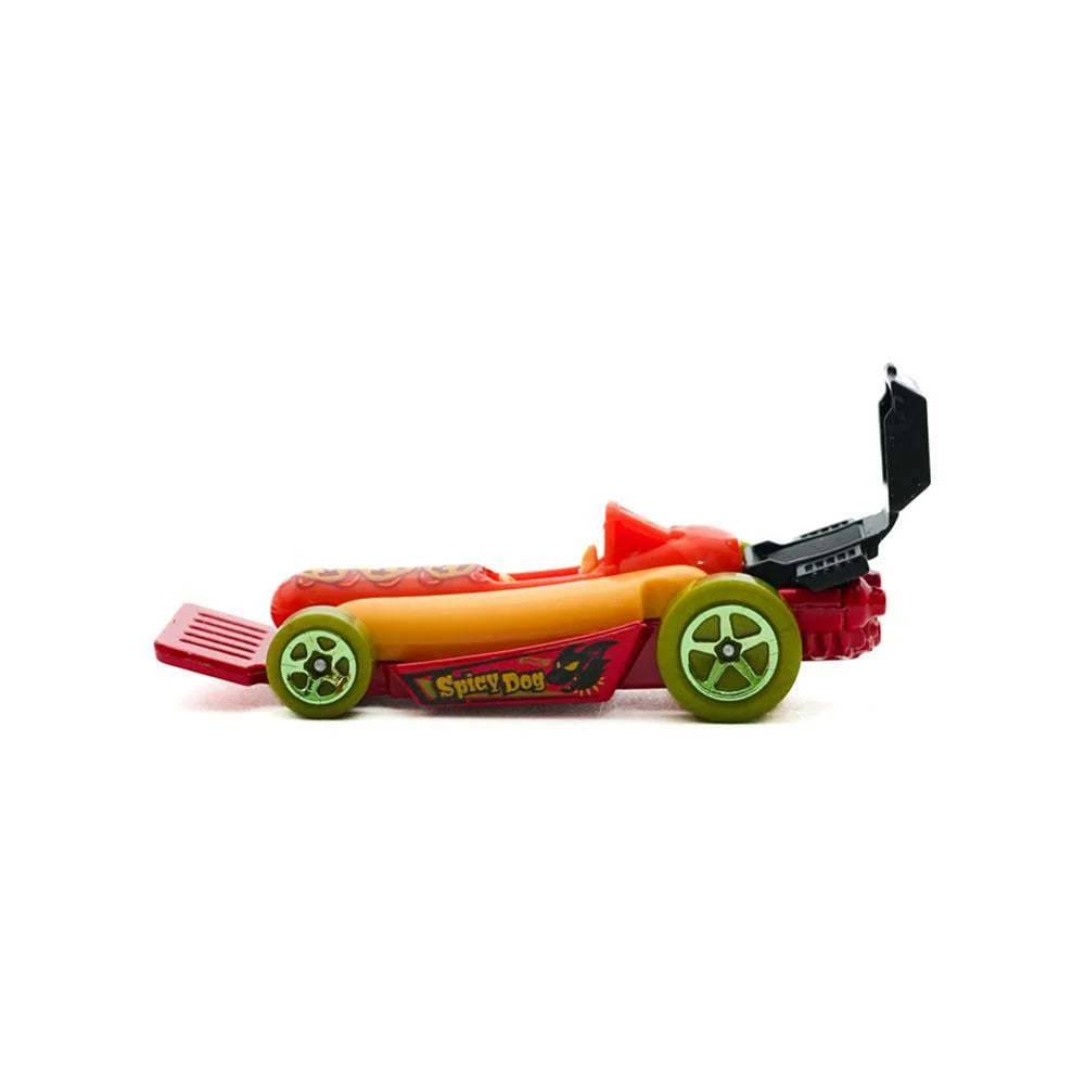 Hot Wheels Diecast Car - Street Wiener (Hot Dog Themed - Fast Foodie Edition)
