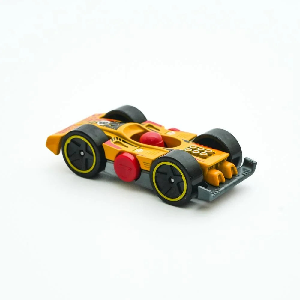 Hot Wheels Flippin' Fast Yellow Race Car - 2/10 Experimotors