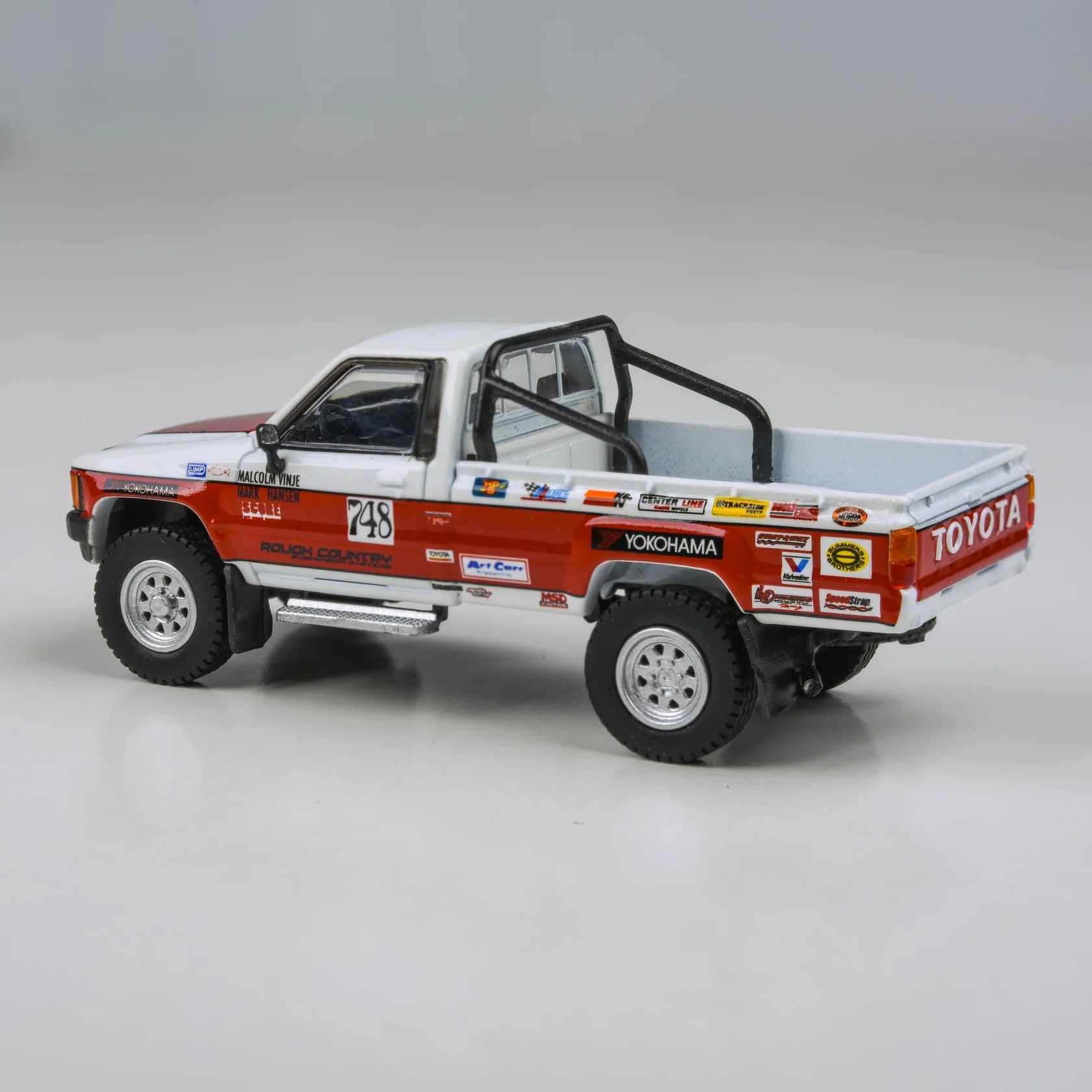 Toyota Hilux 1987 Mojave 250 Scale 1:64