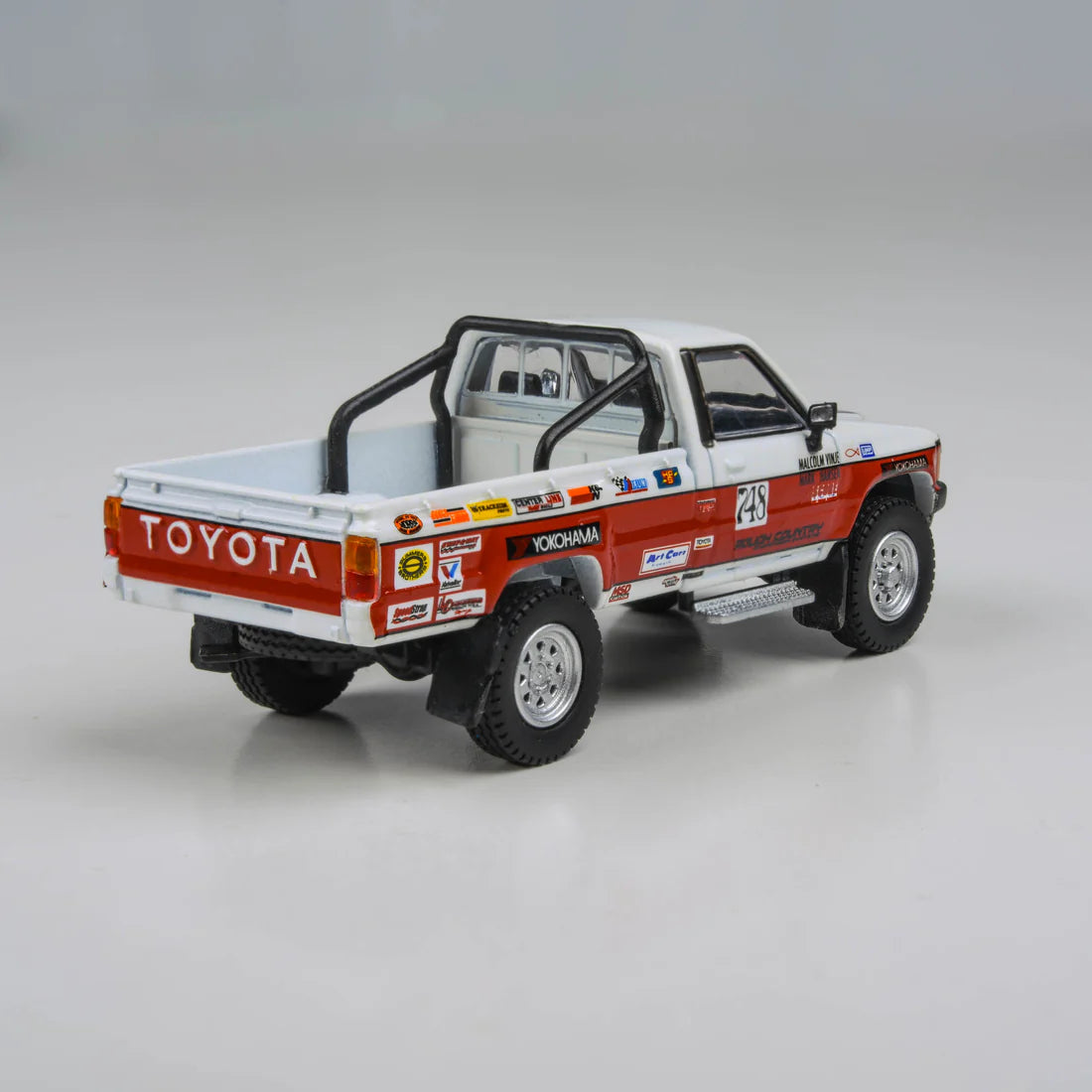 Toyota Hilux 1987 Mojave 250 Scale 1:64