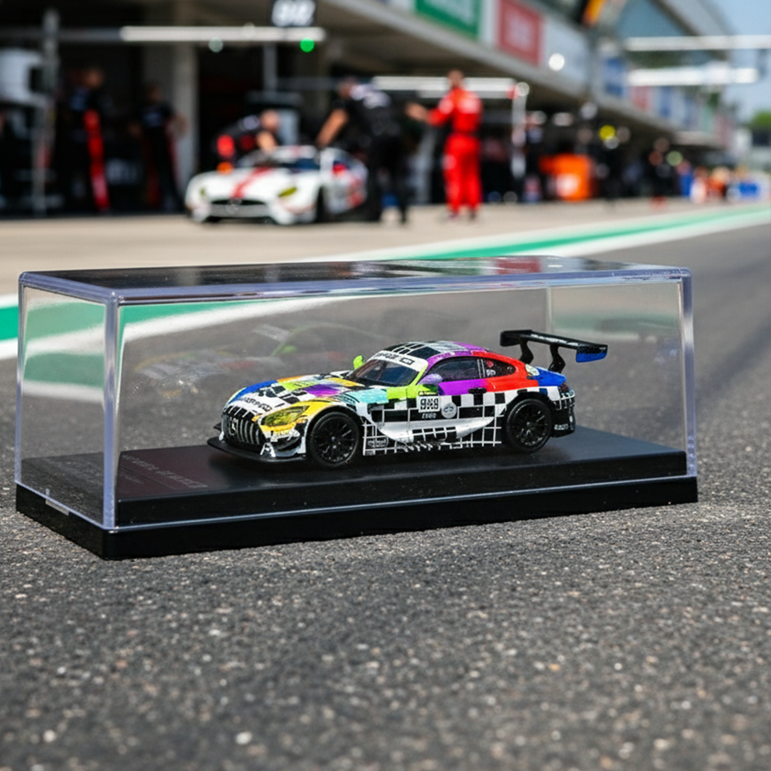 Mercedes-AMG GT3 2025 Bathurst 12H GruppeM Racing #888 Scale 1:64