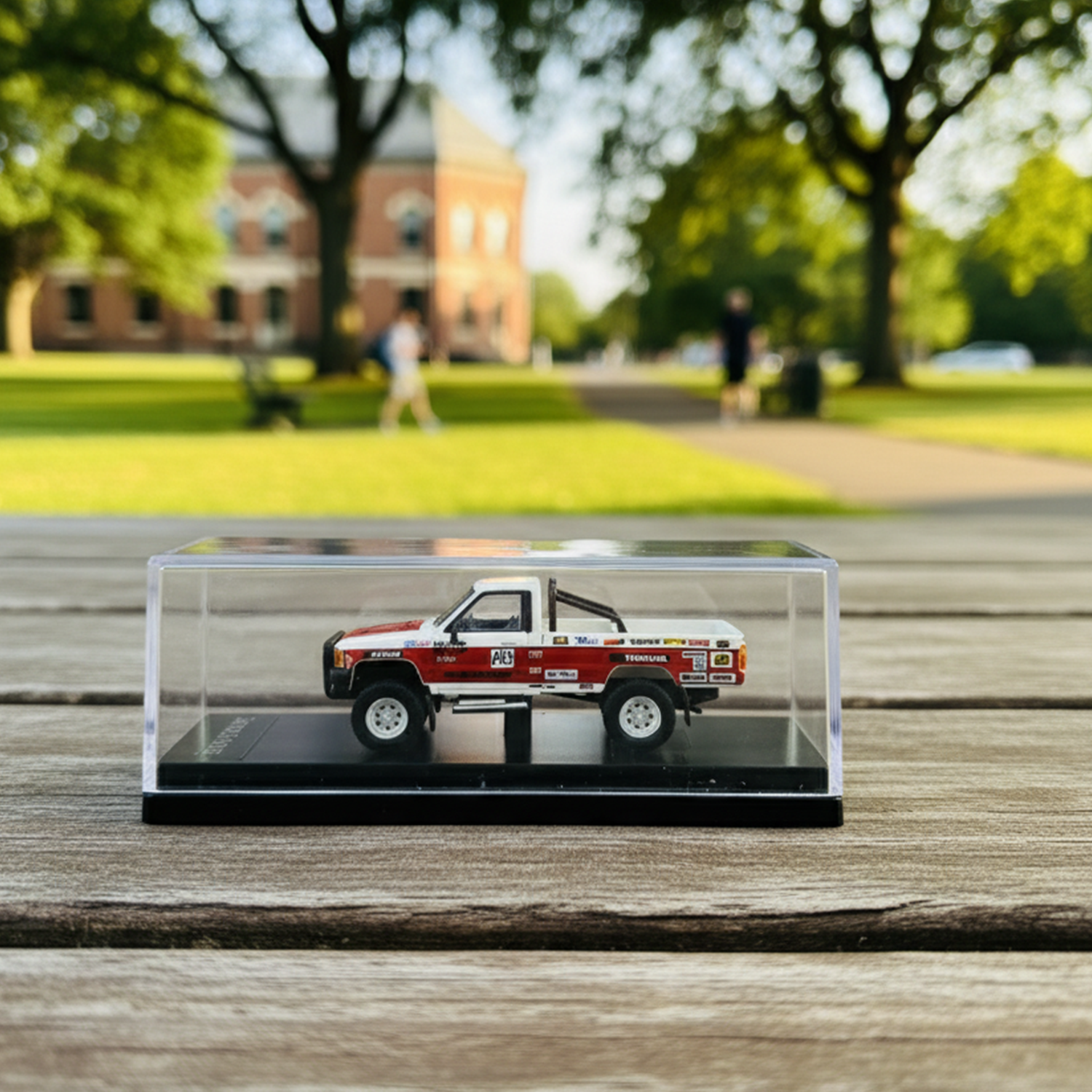 Toyota Hilux 1987 Mojave 250 Scale 1:64